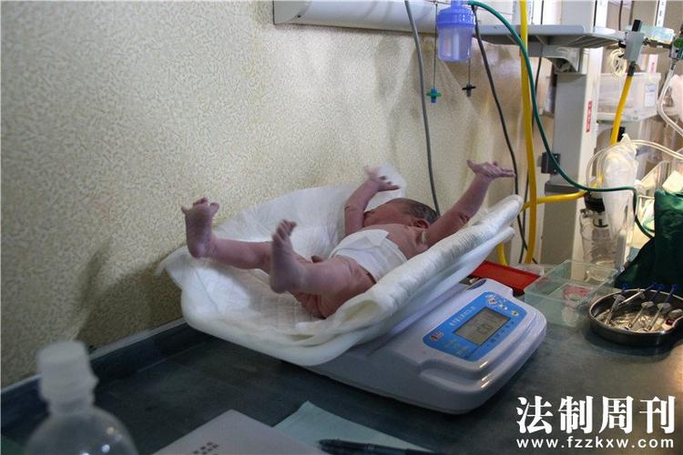 双胞胎试管婴儿