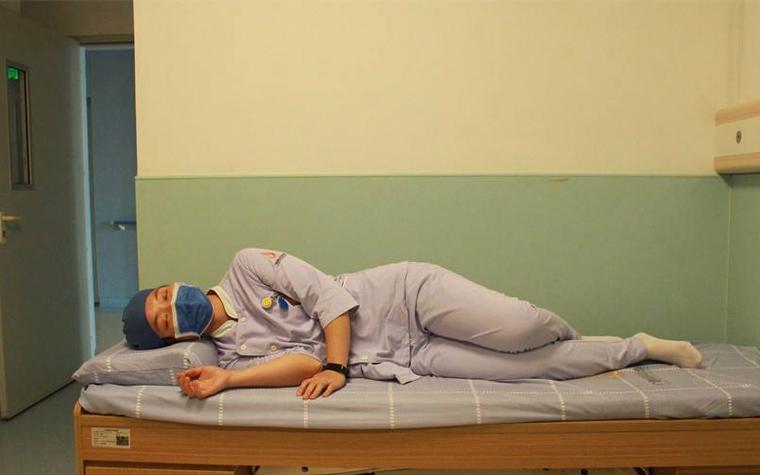 试管婴儿、移植后护理、睡眠姿势