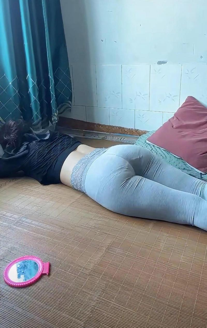躺床姿势