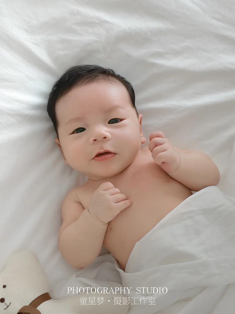 健康婴儿