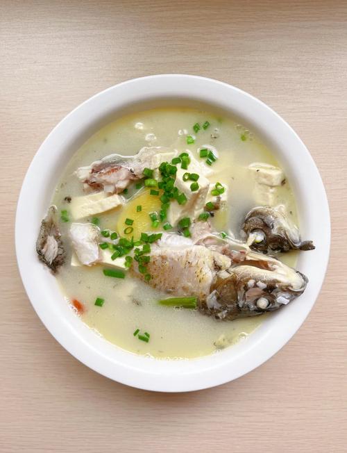 鲫鱼汤