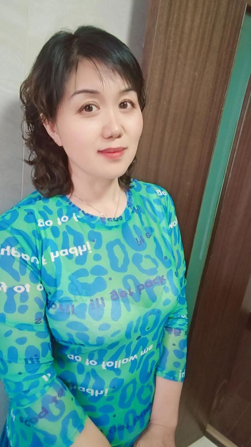  四十多岁